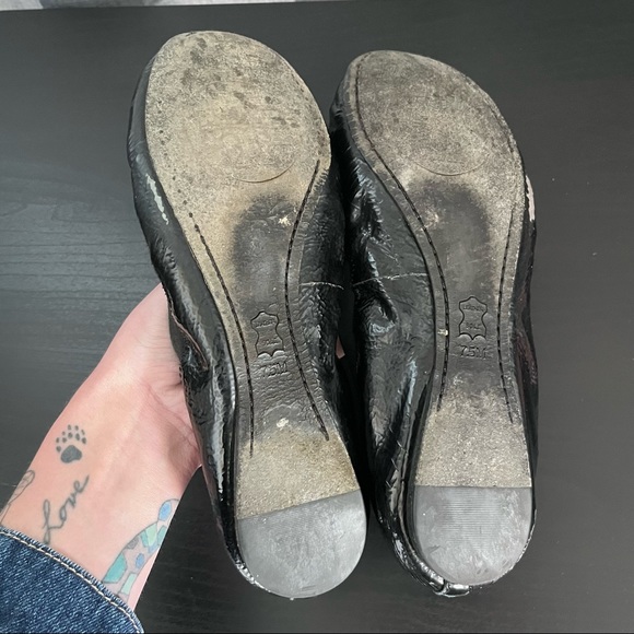 Tory Burch Caroline Flats - Picture 3 of 4